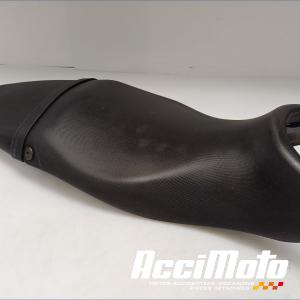 Selle (origine) TRIUMPH STREET TRIPLE 675