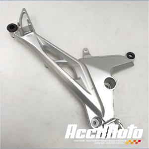 Platine repose-pieds (droit) HONDA CB125F