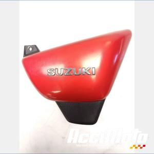 Cache sous selle (droit) SUZUKI MARAUDER GZ125