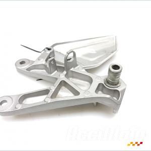 Platine repose-pied avant (droit) HONDA CBR1000RR