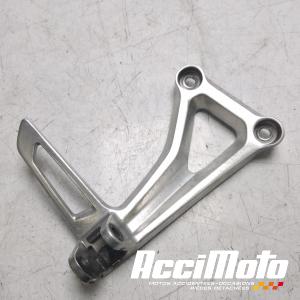 Platine repose-pied arrière (droit) HONDA CB650F