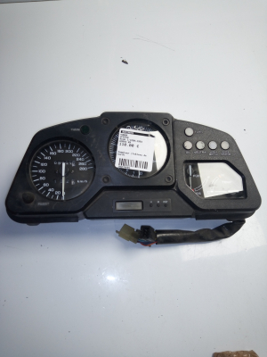 Compteur (tableau de bord) HONDA VFR750