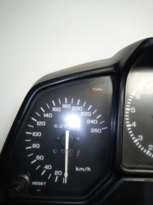 Compteur (tableau de bord) HONDA VFR750