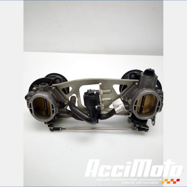 Pièce Moto Rampe d'injection (moteur) DUCATI STREETFIGHTER 1098S