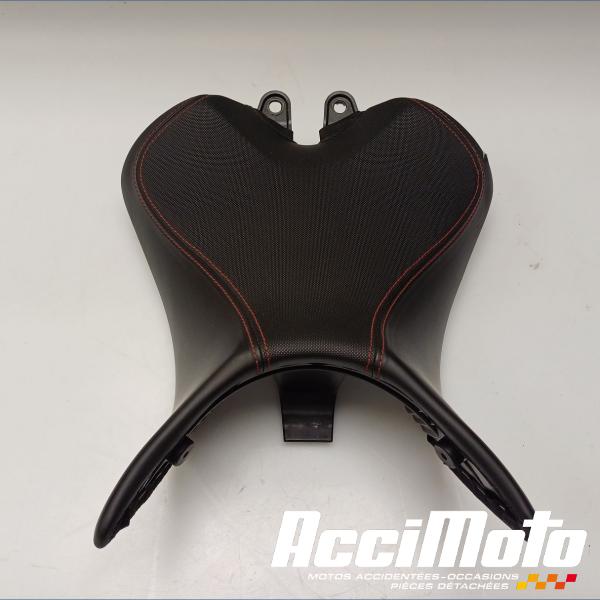 Pièce Moto Selle pilote TRIUMPH SPEED TRIPLE 1050 RS