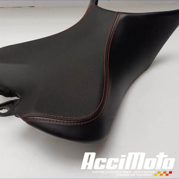 Pièce Moto Selle pilote TRIUMPH SPEED TRIPLE 1050 RS