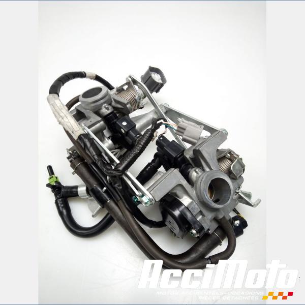 Part Motor bike Rampe d'injection (moteur) HONDA VARADERO XL125V