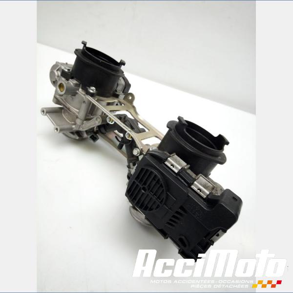 Part Motor bike Rampe d'injection (moteur) APRILIA SHIVER 750