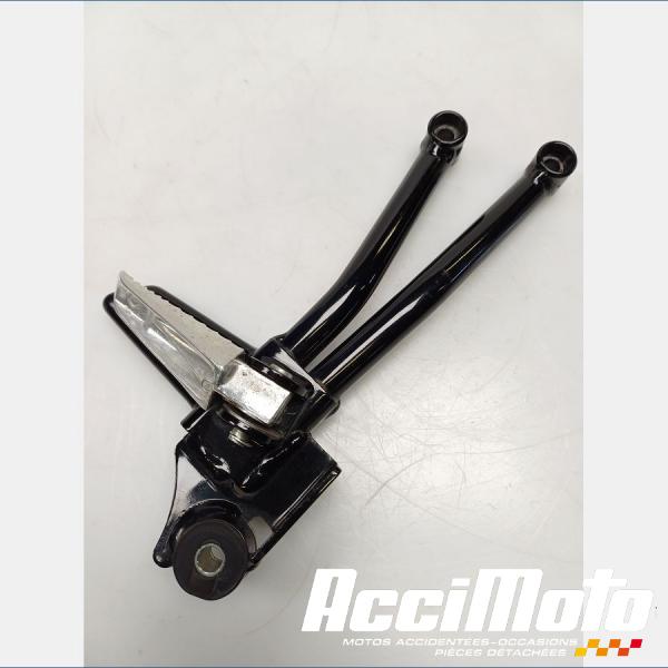 Pièce Moto Platine repose-pied arrière (droit) SUZUKI GSXR 125