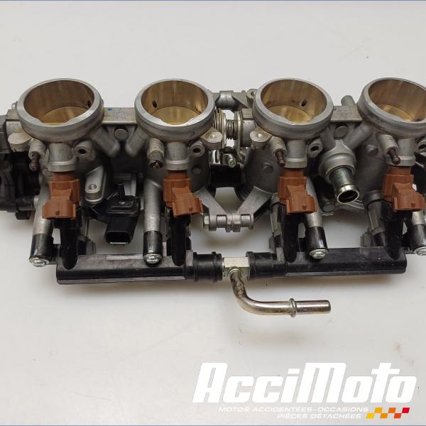 Part Motor bike Rampe d'injection (moteur) SUZUKI GSXR 750