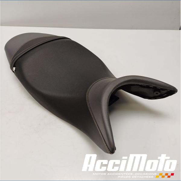 Pièce Moto Selle (origine) TRIUMPH STREET TRIPLE 675 R