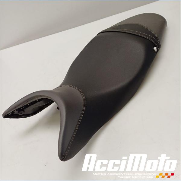 Part Motor bike Selle (origine) TRIUMPH STREET TRIPLE 675 R