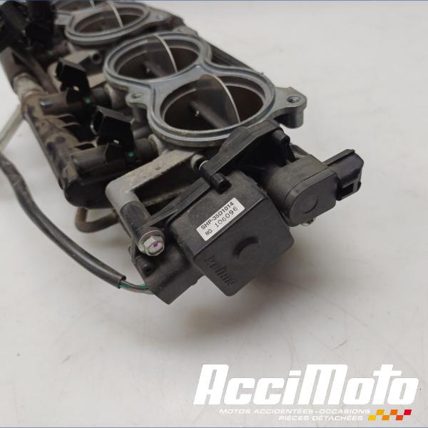 Part Motor bike Rampe d'injection (moteur) SUZUKI GSXR 1000