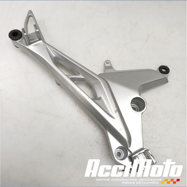 Part Motor bike Platine repose-pieds (droit) HONDA CB125F