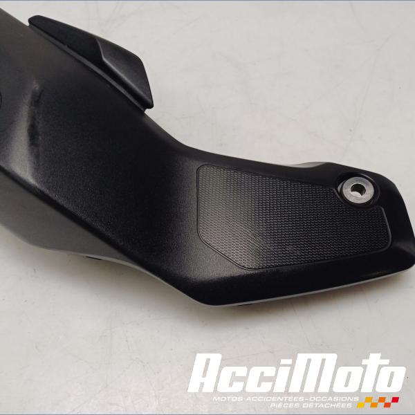 Pièce Moto écope de réservoir (droit) YAMAHA MT-07