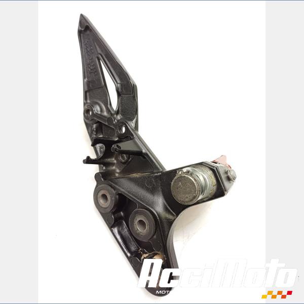 Part Motor bike Platine repose-pied avant (droit) SUZUKI GSXS 750