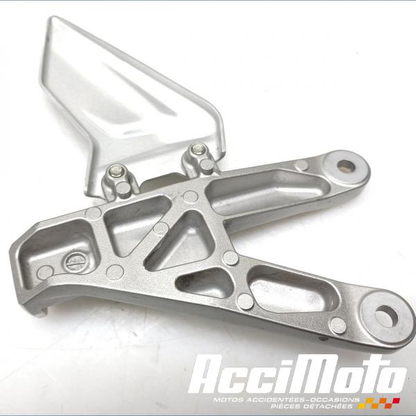 Pièce Moto Platine repose-pied avant (gauche) HONDA CBR1000RR