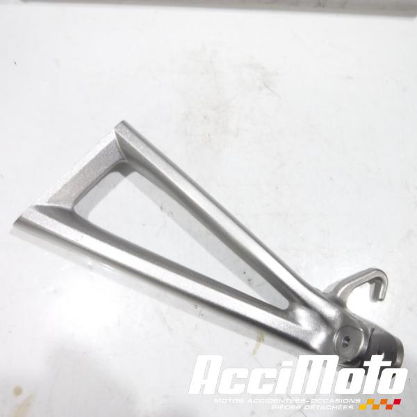 Pièce Moto Platine repose-pied arrière (gauche) YAMAHA R6 YZF600