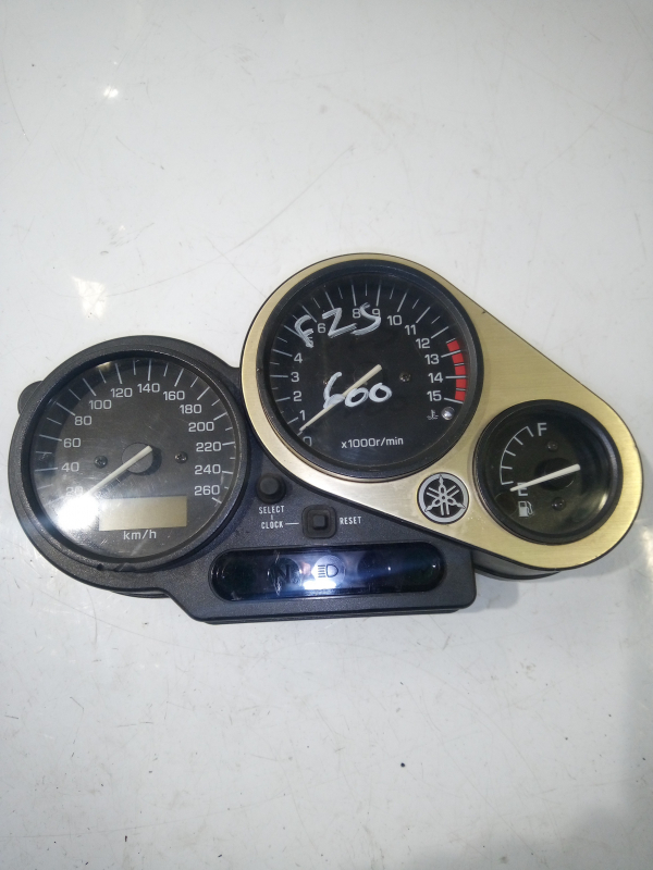 Part Motor bike Compteur (tableau de bord) YAMAHA FAZER FZS600