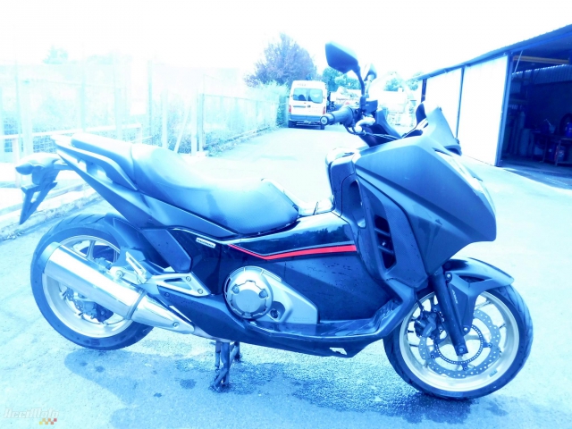 Honda Nc750d Integra Motor Bike Damaged