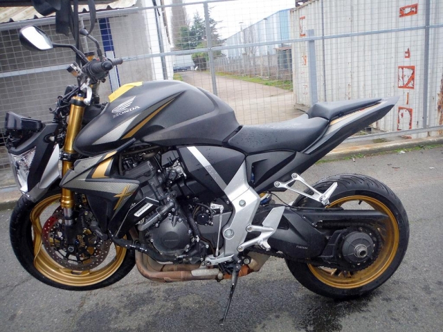 Honda Cb1000r Cb 1000 R Motor Bike Motocikly Posle Dtp